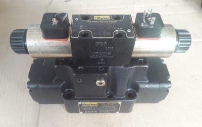 Distribuitor hidraulic D41VW 4 C 4 N U W 75 (bobinele)